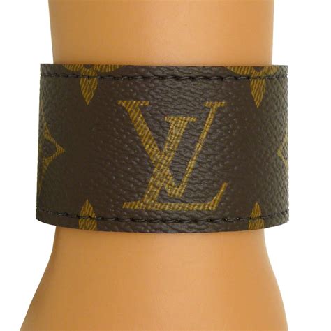 louis vuitton cufflinks cost|Louis Vuitton monogram cuff bracelet.